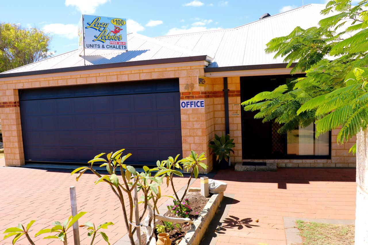 Lazy Lobster Holiday Units & Chalets Port Denison Exterior foto
